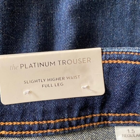 NWT Chico's The Platinum Full Leg Trouser Jeans Medium - Picture 3 of 5